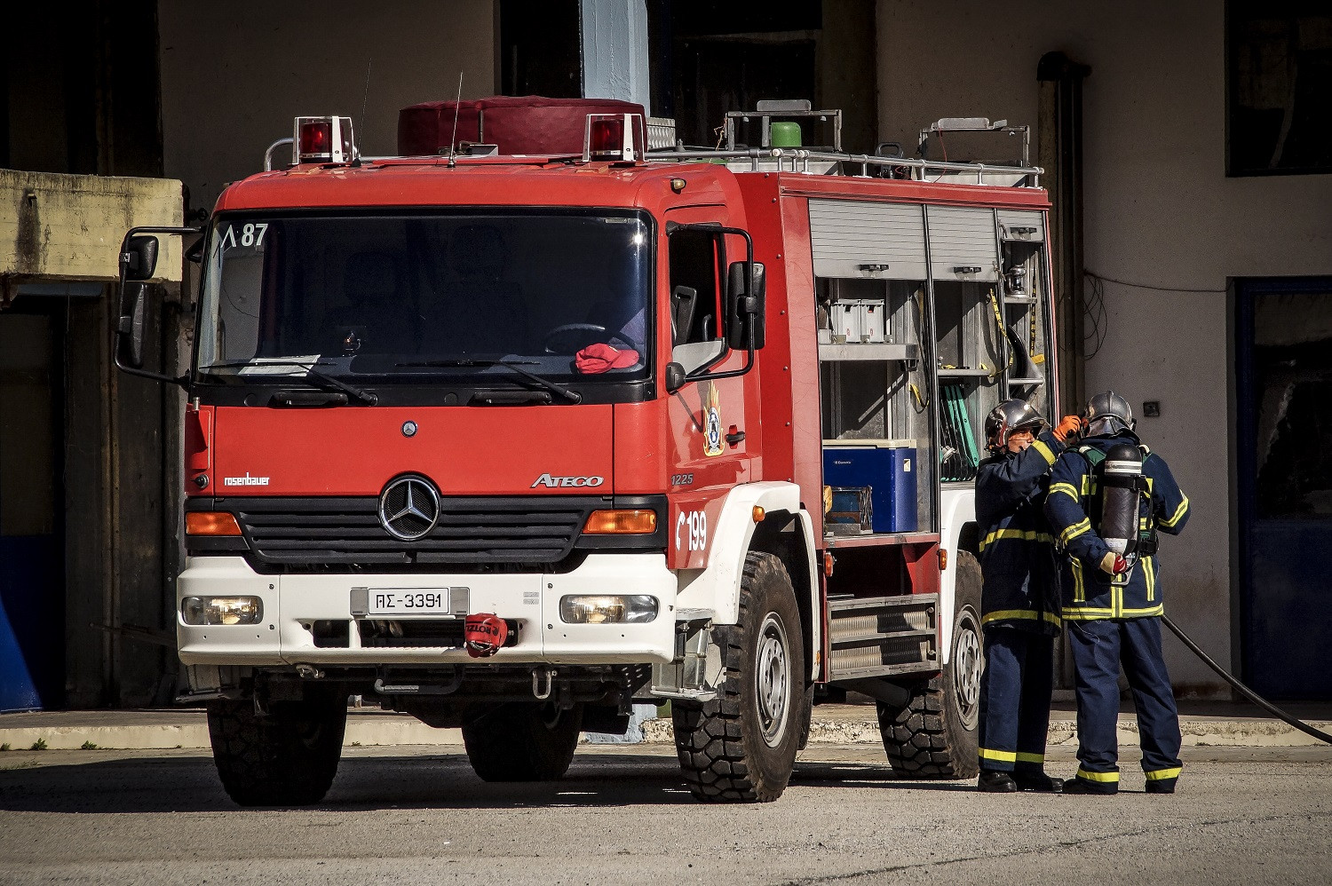 Πυρκαγιά σε πολυκατοικία με 39 κατοίκους - Εκκένωση ενώ 6 άτομα μεταφέρθηκαν στο νοσοκομείο 22