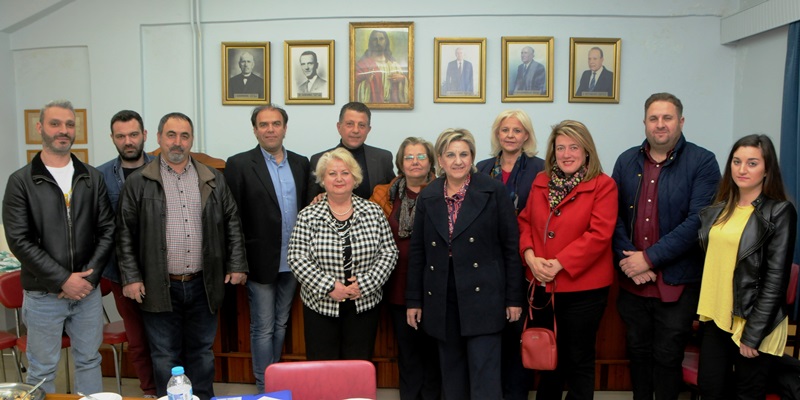 Συνεργασία Αλειφέρη με τον εμπορικό κόσμο 32