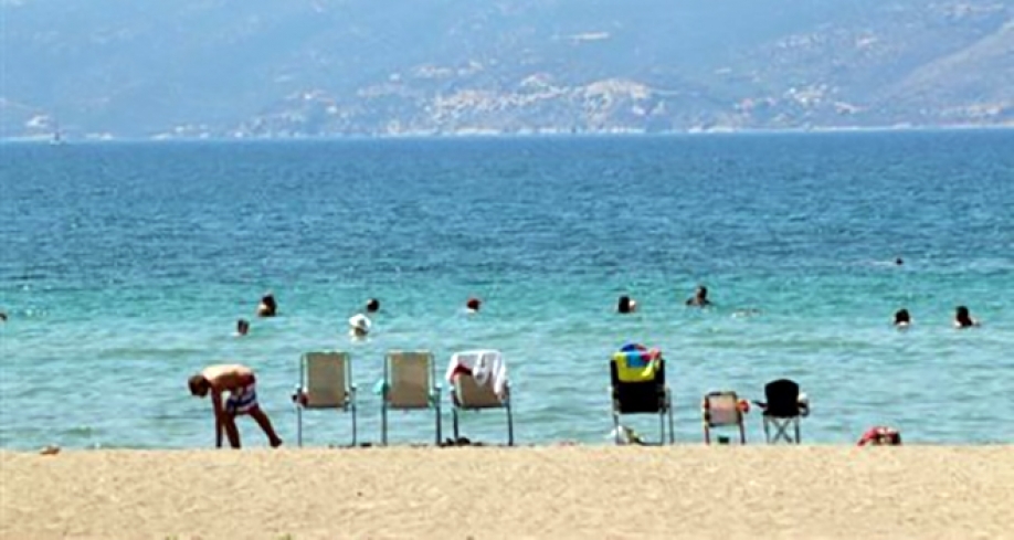 71χρονη λουόμενη έχασε την ζωή της στην Μάνη 21