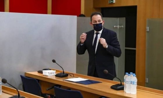 Πέτσας: Μέτρα στήριξης επιχειρήσεων – Μειώσεις φόρων και εισφορών θα ανακοινώσει ο πρωθυπουργός