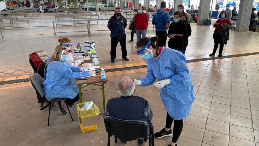 Αρνητικά όλα τα rapid test στην Κεντρική Αγορά Καλαμάτας 7