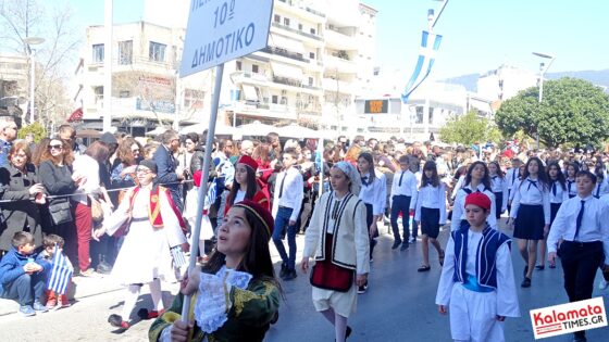 Με ανοιξιάτικο καιρό και πλήθος κόσμου η παρέλαση της 25ης Μαρτίου στην Καλαμάτα 89