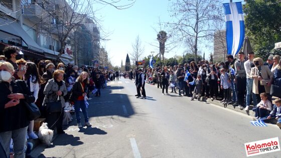 Με ανοιξιάτικο καιρό και πλήθος κόσμου η παρέλαση της 25ης Μαρτίου στην Καλαμάτα 97