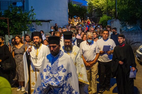 Ο Επιτάφιος της Παναγίας στα Λέϊκα Καλαμάτας 19