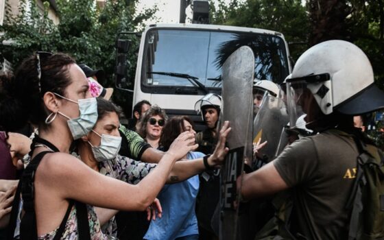 Αντιπαράθεση ΝΔ – ΣΥΡΙΖΑ για την κατασκευή σταθμού του Μετρό στα Εξάρχεια