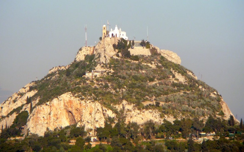 Έρχεται κόντρα κυβέρνησης και Αρχιεπισκόπου 1