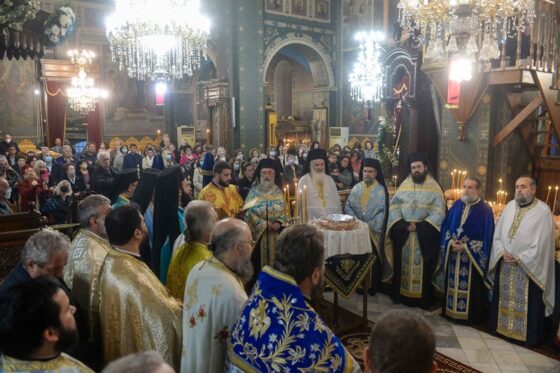 Πλήθος πιστών και κληρικών στον Εσπερινό του Αγίου Νικολάου "Φλαρίου" στην Καλαμάτα 9