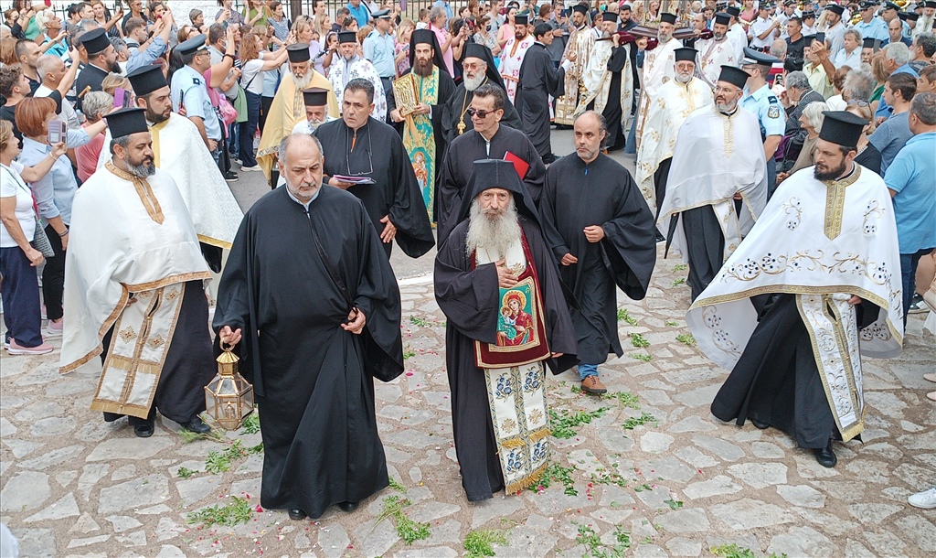 Η Παναγία Βουλκανιώτισσα επέστρεψε από τη Μεσσήνη στον θρόνο της 12