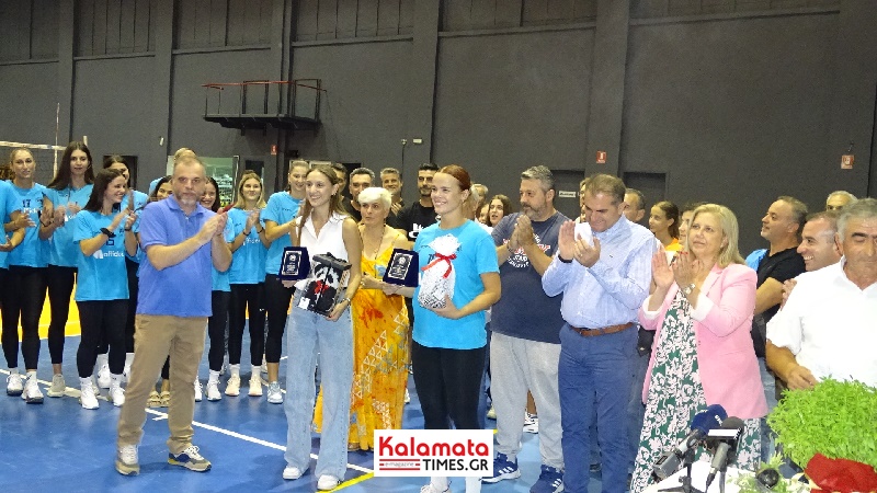 Σε γιορτινό κλίμα ο αγιασμός από το τμήμα βόλεϊ του Απόλλωνα Καλαμάτας 28