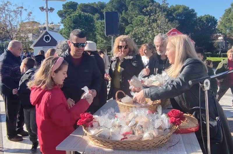 Το έθιμο της ευλογίας του Χριστόψωμου πραγματοποιήθηκες την Κυριακή στη Μεσσήνη 1