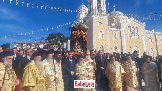 Χιλιάδες πιστοί στον εορτασμό της Υπαπαντής (φωτογραφίες) 15