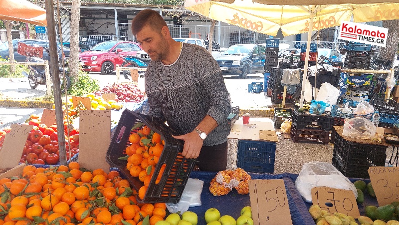 Τριήμερο 25ης Μαρτίου και δεν πέφτει καρφίτσα στην Κεντρική Αγορά Καλαμάτας 132