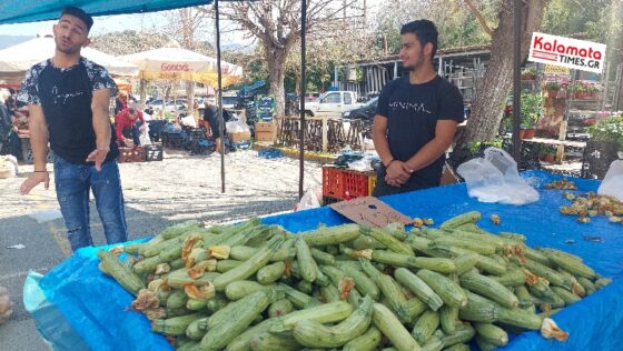 Τριήμερο 25ης Μαρτίου και δεν πέφτει καρφίτσα στην Κεντρική Αγορά Καλαμάτας 58