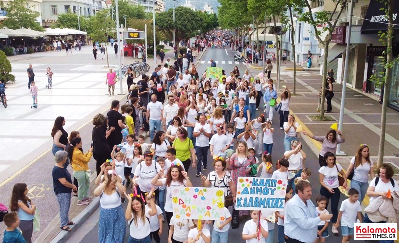 Ολοκληρώθηκε η 11η Ανθοκομική του Δήμου Καλαμάτας με λουλουδένια παρέλαση (βίντεο) 1