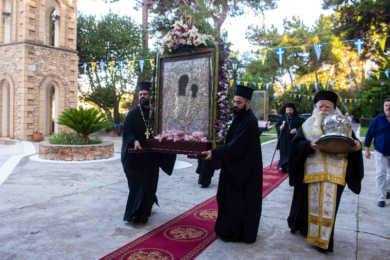 Η Κορώνη υποδέχθηκε τον γόνο της και την Μυρτιδιώτισσα 7