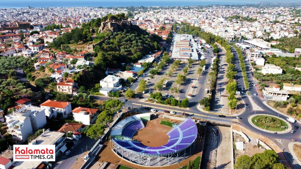 Άνοιξε τις πύλες του στο κοινό το Ανοιχτό Θέατρο Καλαμάτας 4