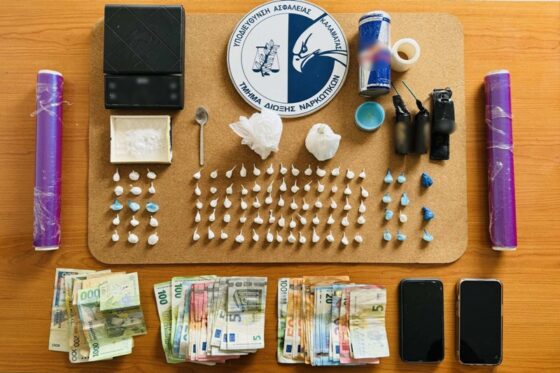 Συνελήφθησαν τέσσερα άτομα για διακίνηση ναρκωτικών (κοκαΐνης και κάνναβης) στη Καλαμάτα