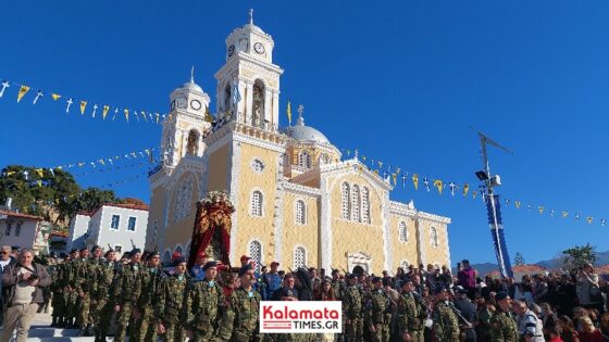 Κοσμοσυρροή για την μεγαλοπρεπή πανήγυρη της Παναγίας Υπαπαντής 13