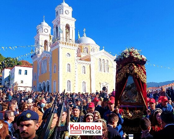 Κοσμοσυρροή για την μεγαλοπρεπή πανήγυρη της Παναγίας Υπαπαντής 1