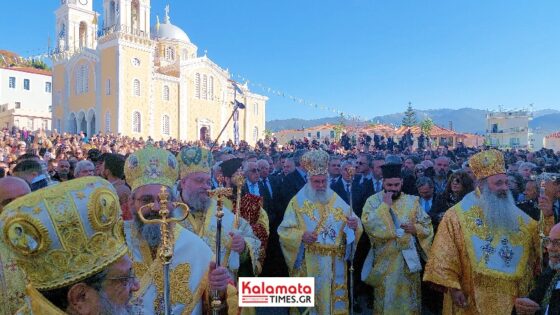 Κοσμοσυρροή για την μεγαλοπρεπή πανήγυρη της Παναγίας Υπαπαντής 11