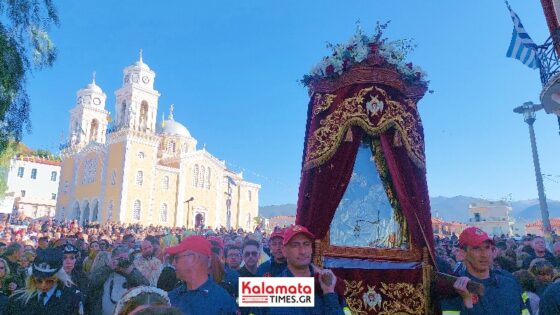 Κοσμοσυρροή για την μεγαλοπρεπή πανήγυρη της Παναγίας Υπαπαντής 12