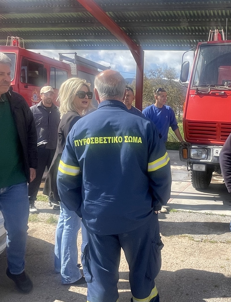 Στέγαστρο στο Πυροσβεστικό Κλιμάκιο Μελιγαλά και εργασίες βελτίωσης του κτιρίου «Costa Terra» στο Διαβολίτσι 1