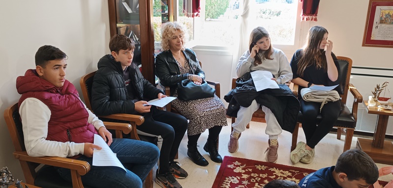 Στον Μητροπολίτη Μεσσηνίας μαθητές γυμνασίου και λυκείου Μεθώνης 10