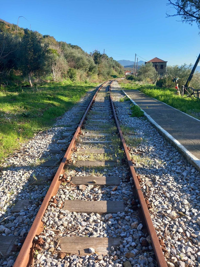 ''Ο Ευκλής'' στο Δεσύλλα πάνω στις γραμμές του τραίνου έως την Ακρόπολη του Ελληνικού 6