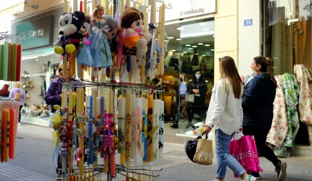 Εμπορικός Σύλλογος Καλαμάτας: Εορταστικό Ωράριο Πάσχα 2025 - Πότε ξεκινά 2